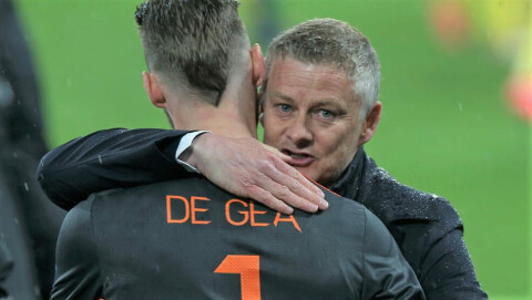 ETTER STRAFFEKONKURRANSEN: David de Gea og sjefen. Villarreal CF v Manchester United - UEFA Europa League Final