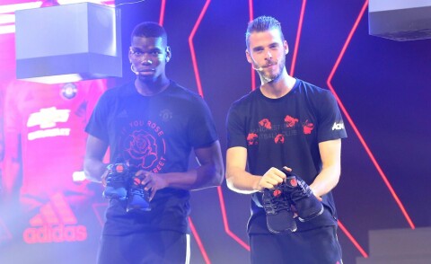 STJERNER I SIKTE: Paul Pogba og David de Gea på et kommersielt arrangement i Kina for noen år siden. Kan begge forsvinne i sommer? STJERNER I SIKTE: Paul Pogba og David de Gea på et kommersielt arrangement i Kina for noen år siden. Kan begge forsvinne i sommer?