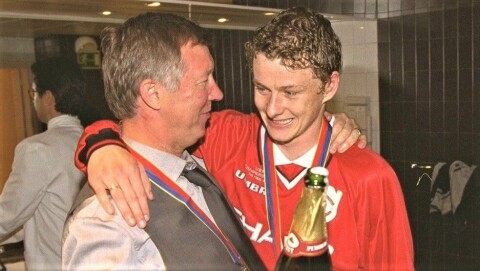 DET STØRSTE ØYEBLIKKET: Ole Gunnar Solskjær og Sir Alex Ferguson feirer Champions League-triumfen i Barcelona i 1999.