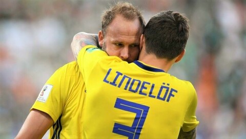 KAN SIKRE SEG EM-SLUTTSPILL: Victor Lindelöf vant den svenske gullballen tidligere denne uke, nå kan han også være med på å sende Sverige til EM.