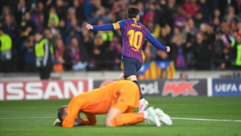 VONDT Å SE PÅ: David de Gea forærte Lionel Messi og Barcelona 2-0 med en kjempetabbe.