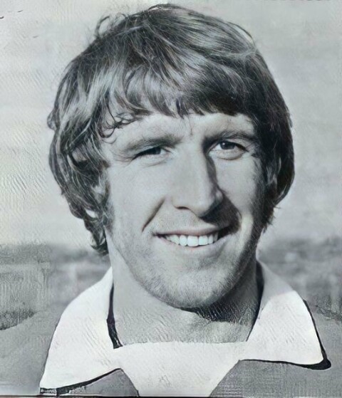 Wyn DAVIES Wyn Davies