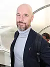 Erik ten Hag på Manchester Airport før avreise til Tyrkia, 28. november 2023.