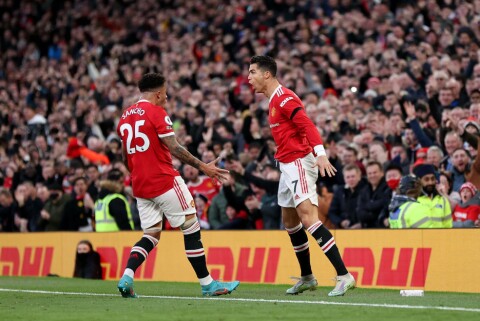 VORSPIEL: Cristiano Ronaldo ladet opp til møtet med gamle rivaler med tre scoringer og 3-2-seier mot Tottenham. Manchester United v Tottenham Hotspur - Premier League