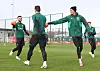 Bruno Fernandes, Diogo Dalot og Raphaël Varane på trening.