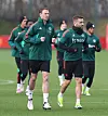 Jonny Evans og Luke Shaw på trening.