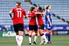 Ella Toone feirer målet sitt mot Leicester City Women sammen med Katie Zelem og (i forgrunnen) Leah Galton, 28. april 2024.