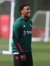 Anthony Martial med et stort glis på trening, 2. mai 2024.