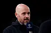 Erik ten Hag som snakker inn i en Champions League-mikrofon, 8. november 2023.