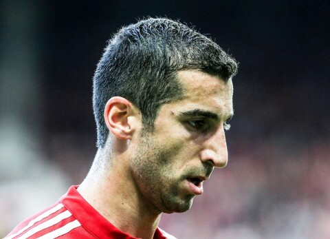 José Mourinho skal ha fortalt Arsene Wenger at han kan få Mkhitaryan, hvis Sanchez kommer andre veien. José Mourinho skal ha fortalt Arsene Wenger at han kan få Mkhitaryan, hvis Sanchez kommer andre veien.