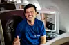 Harry Maguire på flyet til USA.
