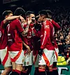 Casemiro feirer sitt andre mål mot Leicester sammen med Manuel Ugarte, Victor Lindelöf, Diogo Dalot, Bruno Fernandes og Marcus Rashford, 30. oktober 2024.