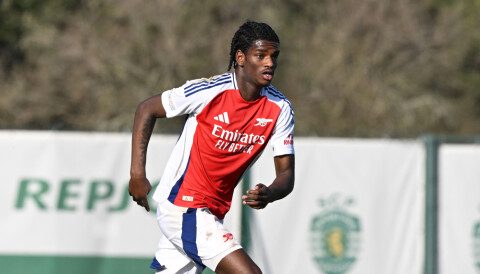 – Henter nytt stortalent fra Arsenal Ayden Heaven i aksjon for Arsenals U19-lag, 26. november 2024.