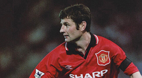 STRENGT: Irwin ble utvist på Anfield i trippelsesongen. Denis Irwin