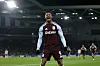 Marcus Rashford feirer etter å ha scoret for Aston Villa mot Brighton, 2. april 2025.
