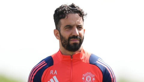 – De Ligt kan ikke spille i morgen eller på søndag Rúben Amorim under trening på Carrington, 7. mai 2025.
