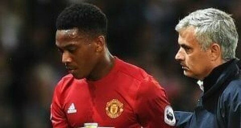 Mourinho ber Martial om å ta til seg tilbakemeldingene.