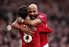 Bryan Mbeumo og Bruno Fernandes etter mål mot Man. City.
