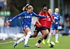 Melvine Malard og Johanna Rytting Kaneryd kjemper om ballen, Chelsea Women mot Manchester United, 22. februar 2026.