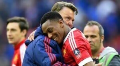 FORNØYD: Van Gaal mener United spilte en av sesongens beste kamper. FORNØYD: Van Gaal mener United spilte en av sesongens beste kamper.