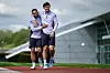 Cunha og Maguire gliser i forbindelse med trening.
