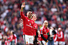 Casemiro med familie takker fansen etter siste kamp på Old Trafford, 17. mai 2026, United 3-2 Nottingham Forest.