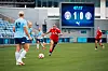Mared Griffiths i aksjon mot Alex Greenwood og Manchester City Women i en treningskamp, 29. august 2026.