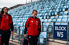Phallon Tullis-Joyce og Maya Le Tissier ankommer Joie Stadium/Academy Stadium før en treningskamp mot Manchester City Women, 29. august 2026.