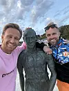 Fossedal, Holth og statuen av Henrik Larsson