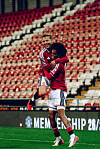 Amir Ibragimov og Yuel Helafu jubler etter Helafus 2-1-mål for U21-lag mot Brentford, 18. september 2026.