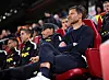 Xabi Alonso på benken før kampen mot Brentford, 18. september 2026.