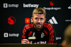 Michael Carrick på pressekonferanse, 16. oktober 2026.