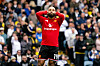 Bryan Mbeumo fortviler mot Leeds.