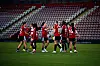 Ellen Wangerheim gratuleres av Maya Le Tissier og resten av laget etter sitt første mål, Manchester United 3-0 Burnley Women, 28. oktober 2026.