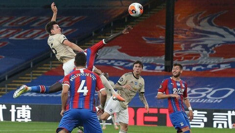 MEDTATT, MAGUIRE?: United-kapteinen har startet alle kampene i ligaen denne sesongen. Nå tror Samuel Luckhurst i MEN at Maguire begynner å merke kjøret. MEDTATT, MAGUIRE?: United-kapteinen har startet alle kampene i ligaen denne sesongen. Nå tror Samuel Luckhurst i MEN at Maguire begynner å merke kjøret.