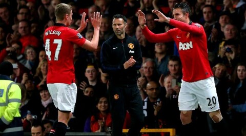 – Van Persie ut, Wilson inn