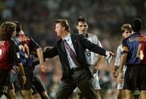 MOT RIVALEN: Van Gaal som Barca-sjef mot Real Madrid.