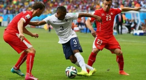 PÅ VEI MOT NOE STORT? Patrice EVra og Frankrike er kanskje det landet som har imponert mest spillemessig så langt i VM.