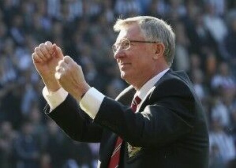Manchester United har begynt livet uten Sir Alex Ferguson.