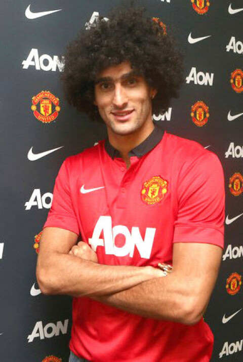 Manchester United Unveil new Signing