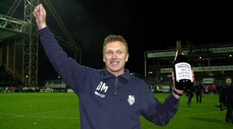 NESTEN TO PÅ RAD: David Moyes førte Preston opp fra tredje til andre nivå i Engelsk fotball i 2000. Året etter ble det tap mot Bolton i play off-finalen om opprykk til Premier League. På bildet feirer Moyes seieren mot Birminghan i play off-semifinalen i 2001.