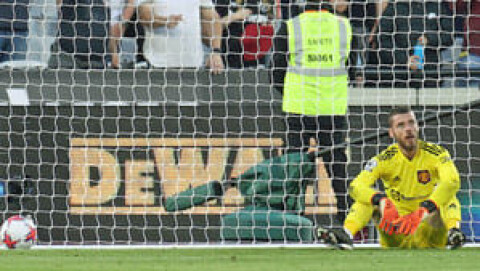NÆRMER SEG FORLENGELSE?: Ten Hag kom muligens med noen små hint om at United nærmer seg enighet med De Gea om en ny kontrakt. West Ham United v Manchester United - Premier League