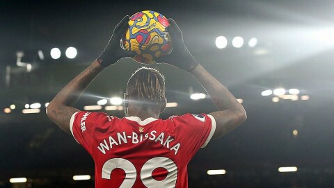 GOD TIL Å GJENVINNE: Aaron Wan-Bissaka har blitt bedre kjent for sine defensive egenskaper enn de offensive, til tross for at han spilte ving i ungdommen. awbwol