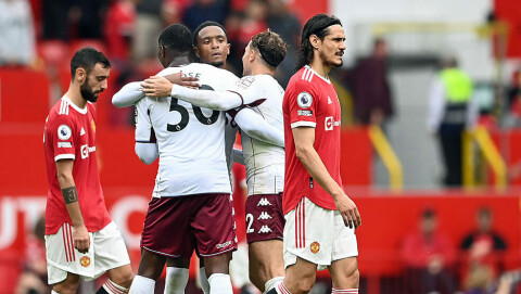 REVANSJESUGNE: Bruno Fernandes og Edinson Cavani depper etter tapet mot Aston Villa forrige helg. Kan United revansjere seg mot Everton? brunocavani