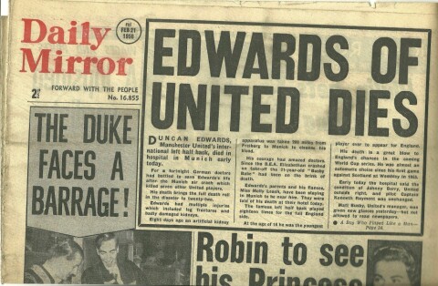 MÅTTE GI TAPT: Duncan Edwards kjempet for livet etter ulykken i München, men måtte til slutt gi tapt. Dette er en faksimile fra Daily Mirror dagen etter at Edwards døde.