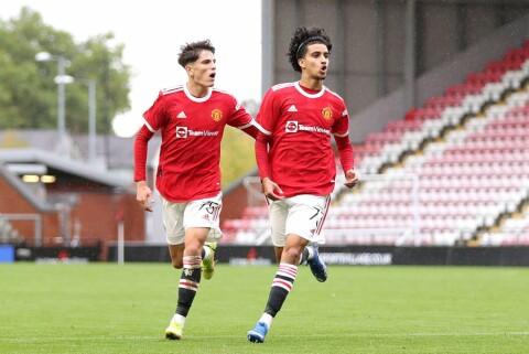 1-1: Zidane Iqbal feirer utligningen mot Atalanta. Manchester United v Atalanta: Group F - UEFA Youth League