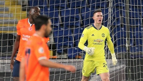CHAMPIONS LEAGUE-DEBUTEN: Dean Henderson kunne lite gjøre med baklengsmålene United slapp inn.