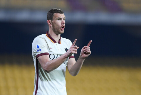 PREMIER LEAGUE-KJENNING: Edin Dzeko holder koken i Serie A. Her mot Benevento. Benevento Calcio v AS Roma - Serie A