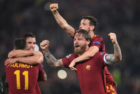 SEIERSHERRER: Daniele De Rossi og Alessandro Florenzi feirer triumfen mot Barcelona i 2018. Ingen av dem er i Roma i dag. AS Roma v FC Barcelona - UEFA Champions League Quarter Final Second Leg