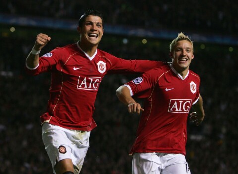 7-1: Cristiano Ronaldo og Alan Smith feirer én av sju scoringer mot Roma i 2007. UEFA Champions League Quarter Final: Manchester United v AS Roma